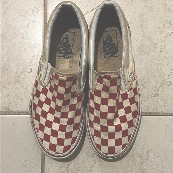 Slip on red vans - Picture 1 of 1